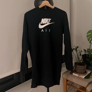 Nike women’s air fleece dress